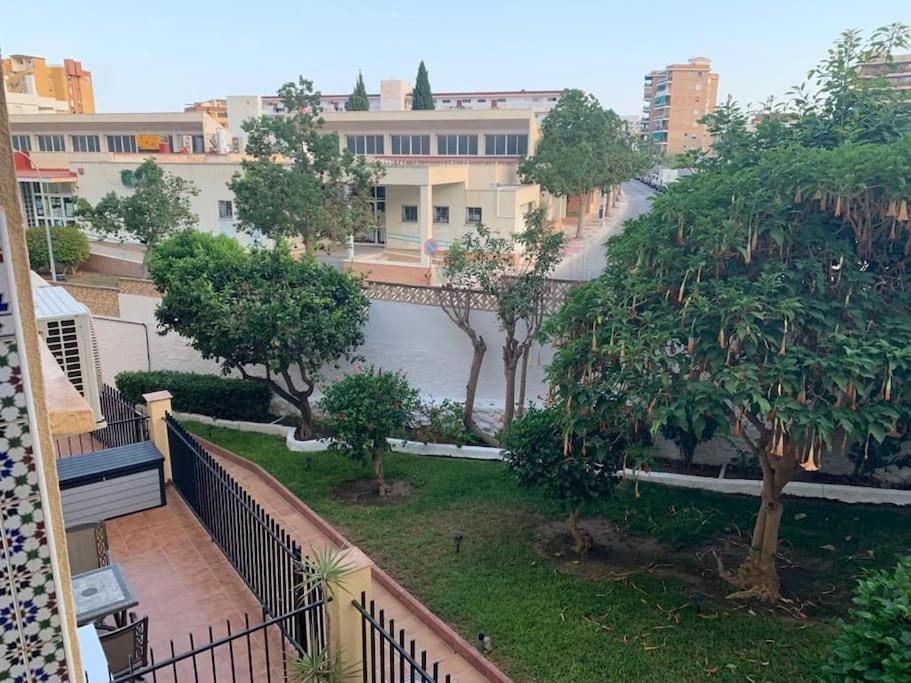 Apartamento En Carihuela Torremolinos Exterior foto